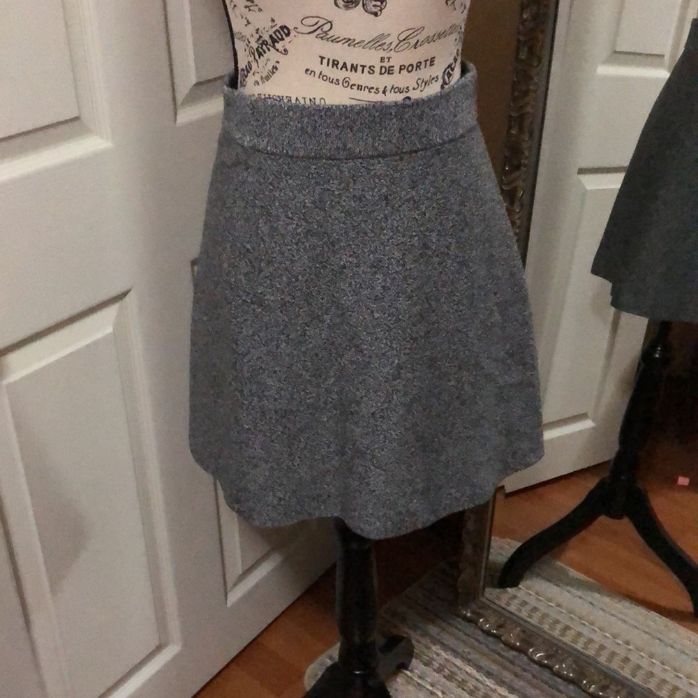 Loft Outlet Petits Heather Gray Knit Mini Skirt Size XSP EUC